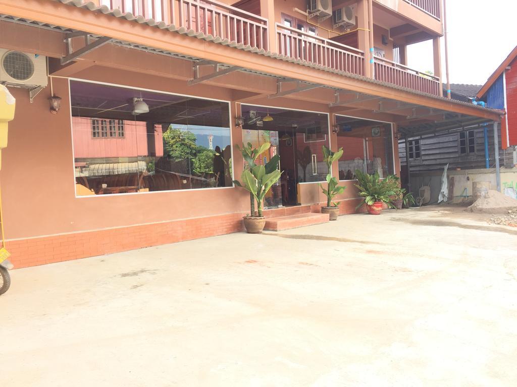 Happy River View Hotel 万荣 外观 照片