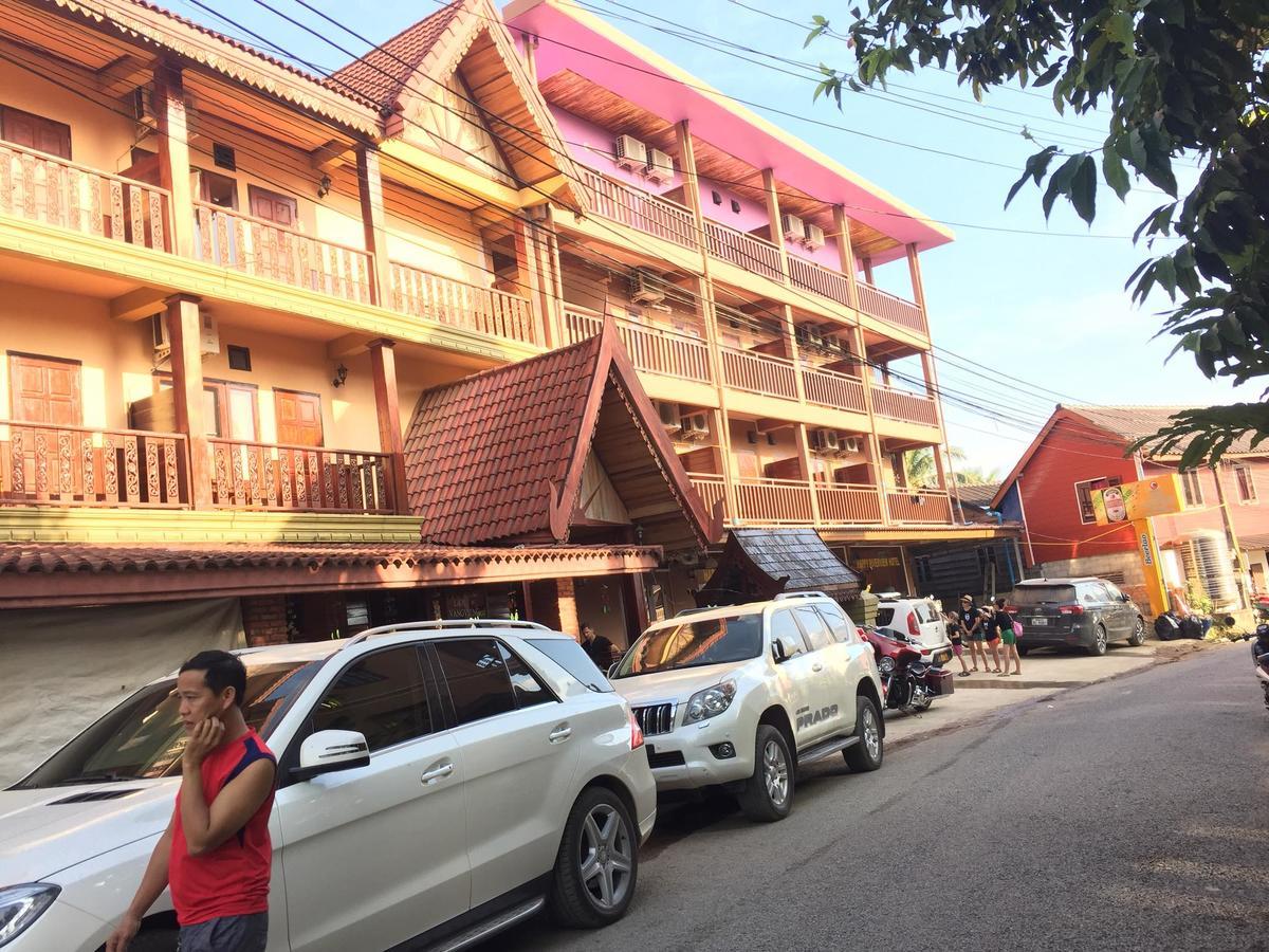 Happy River View Hotel 万荣 外观 照片